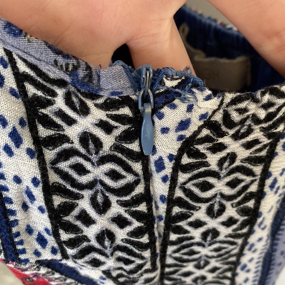 Everleigh Small Patterned Dress - Picture 7 of 10